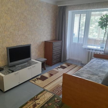 Apartament Квартира Біля Парку На Княгині Ольги 13 Rivne Zewnętrze zdjęcie